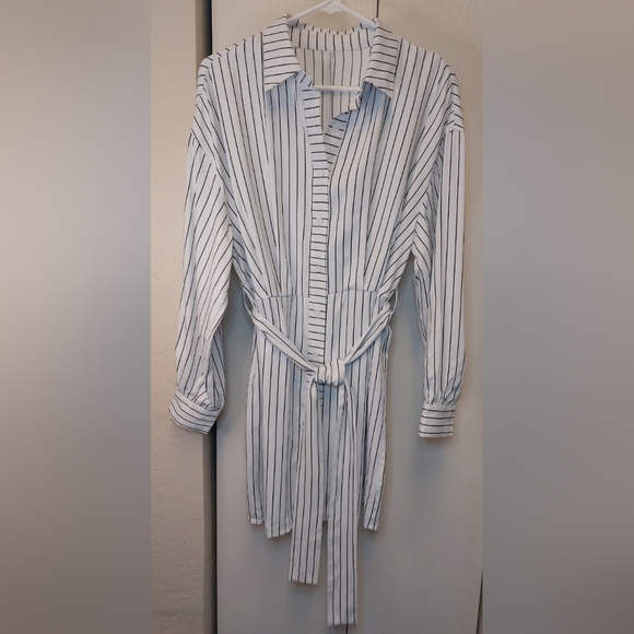 Pinstripe Shirt Dress Size Medium Long Sleeve Button Up Career Preppy Office - Picture 1 of 11
